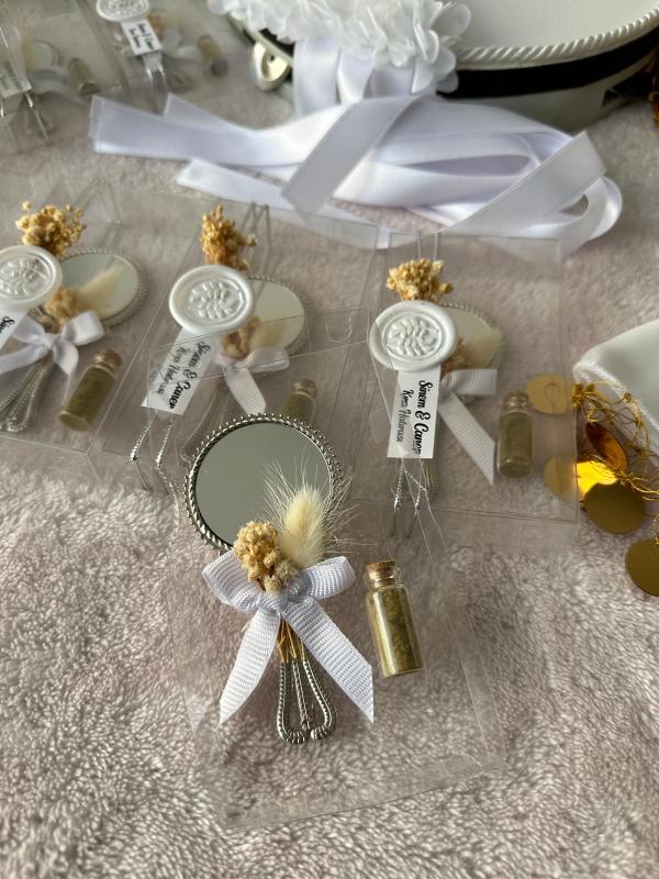 Traditional Henna Night Favors with Mirror / Henna Keepsake for Guests - Front View