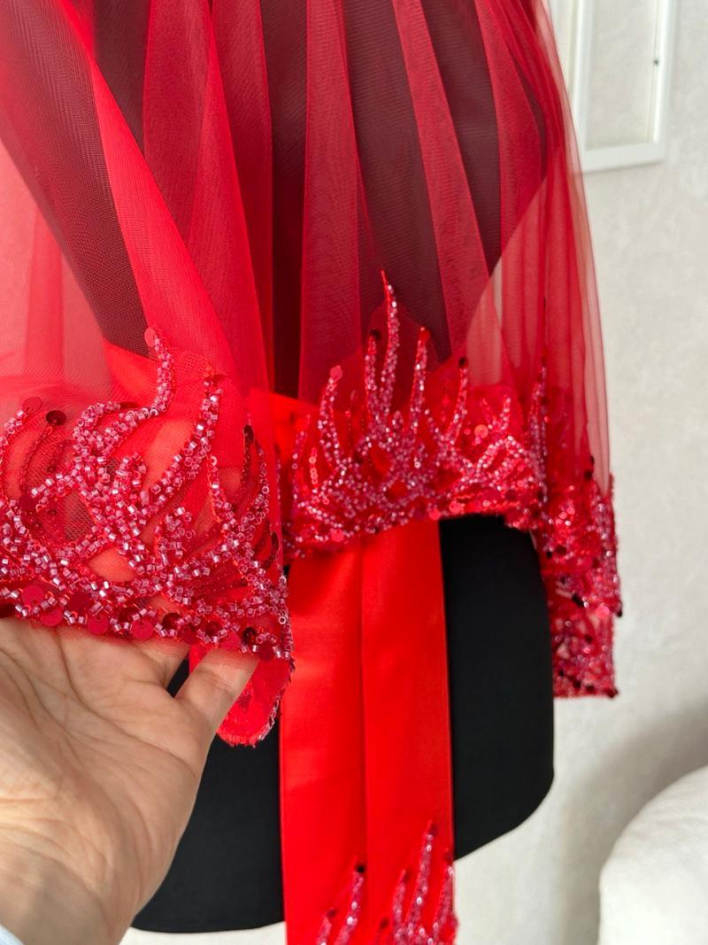 Dantelli Kırmızı Kına Duvağı, Kusak ve Eldiven Seti - Yan Görünüm