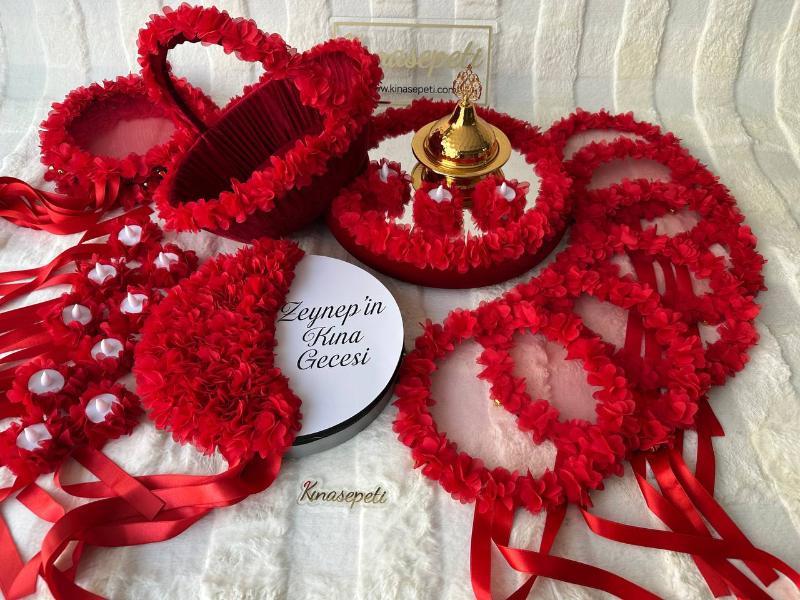 Kişiye Özel İsimli Pleksi Detaylı Kadife Kına Tepsisi ve Sepeti Seti - Görsel 6