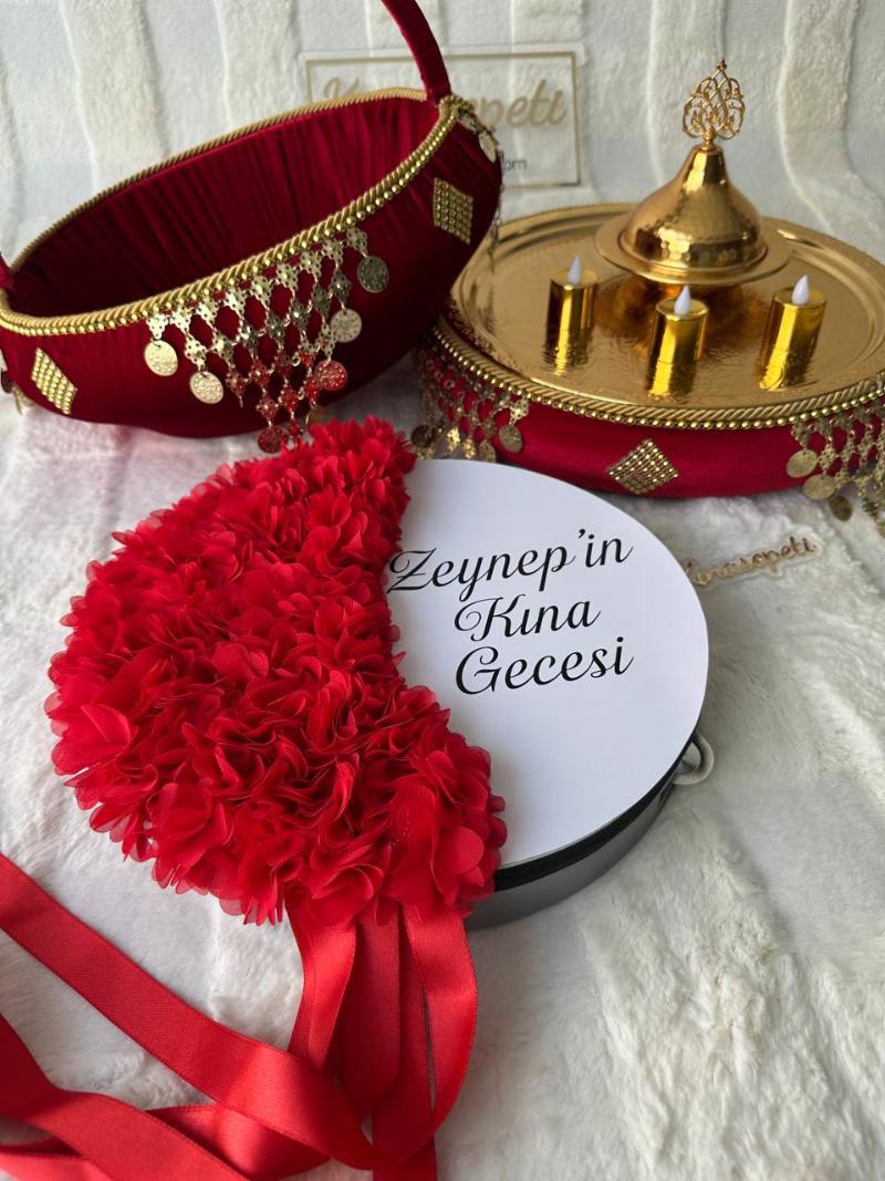 Geleneksel Kırmızı Kına Seti - Full Paket (Tepsi, Sepet, Yazılı Def, Kase, 3 LED Mum) - hennaset